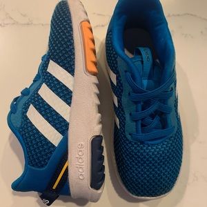 Adidas Toddler size 9 sneakers/ tennis shoes/ athletic shoes
